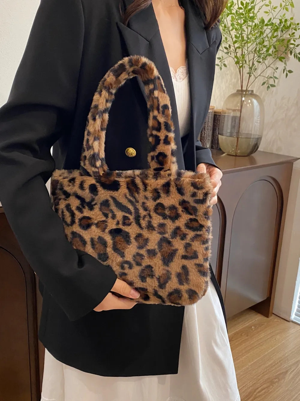 Leopard Print Fluffy Handbag with Zip