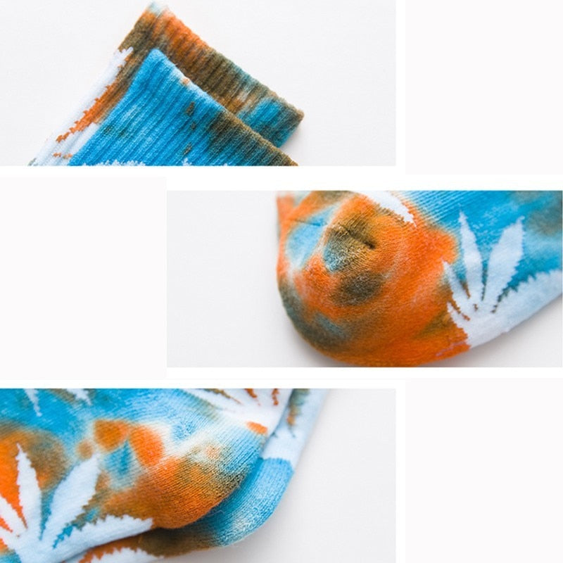 Socks - Maple Leaves