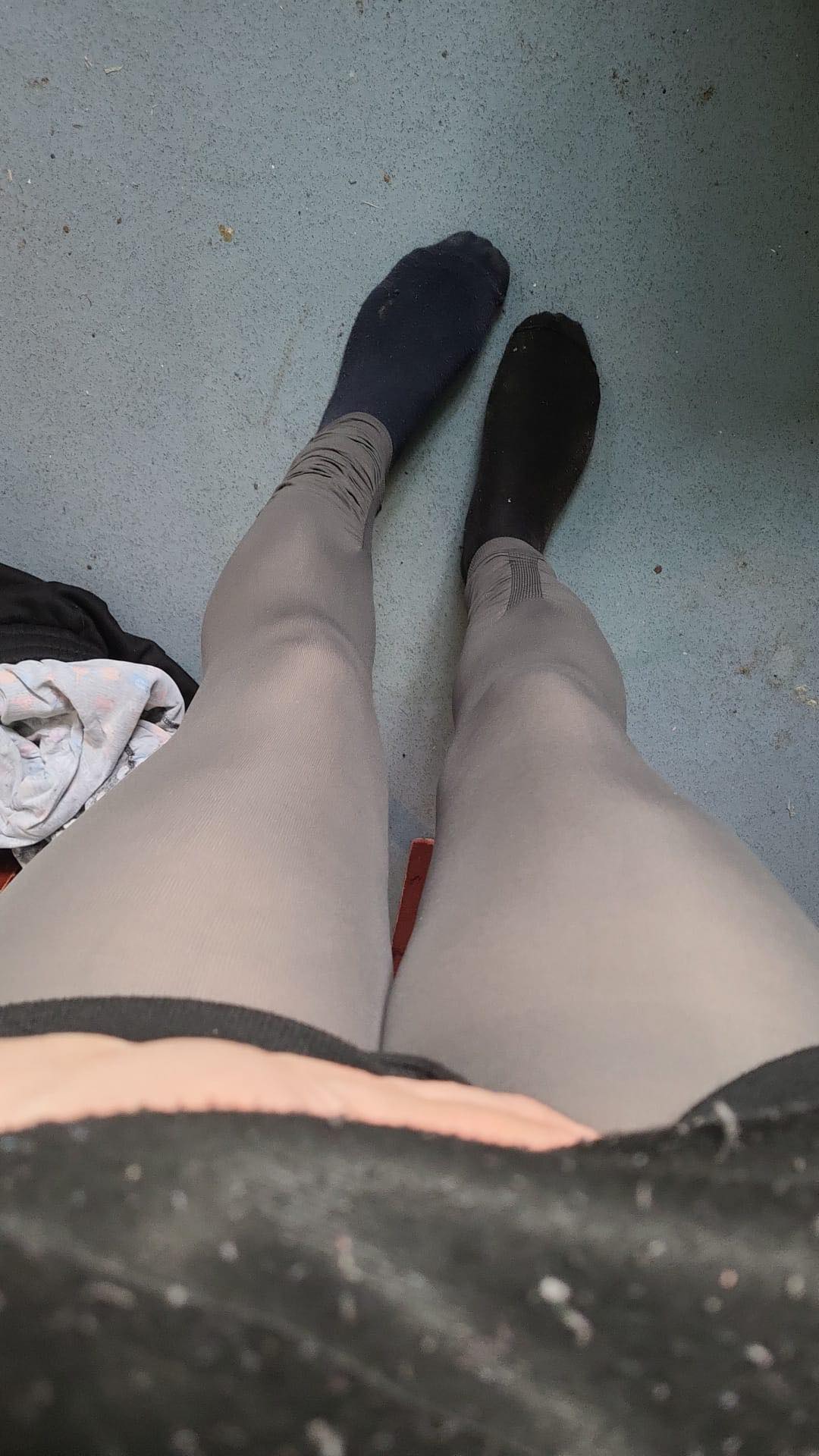 PLEASE NOTE THESE ARE MORE LIKE TO A TIGHT THAN LEGGINGS 