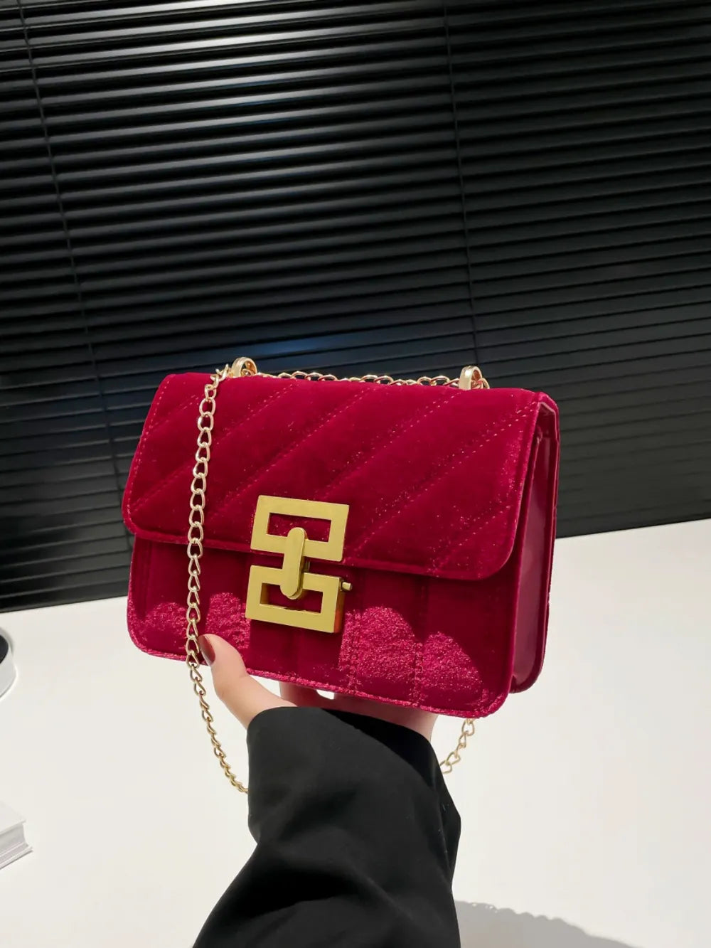 Chain Shoulder Bag