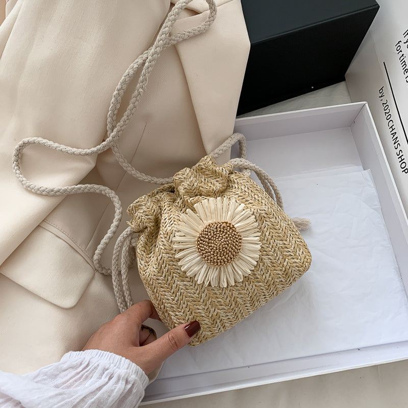 Women's Straw Handbag