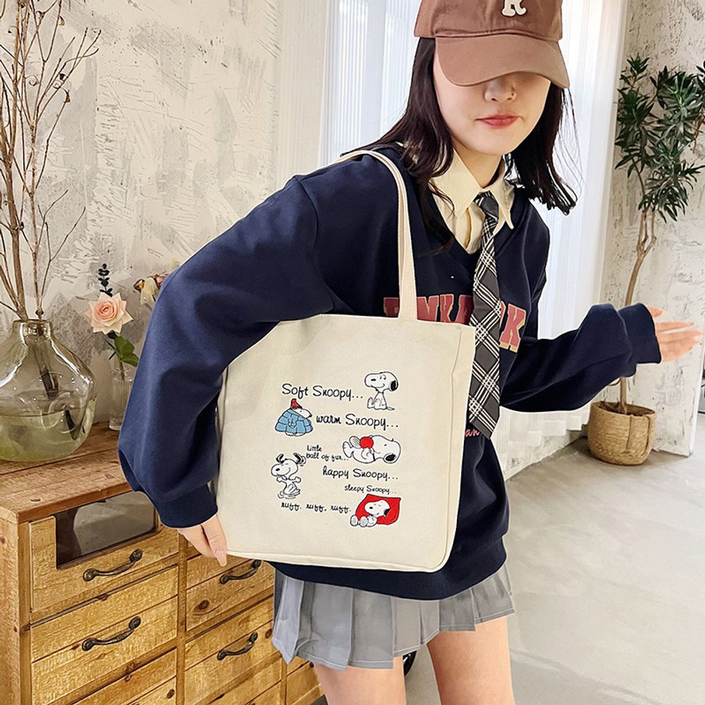 MINISO Disney Series Snoopy Canvas Bag Printed Cartoon Shoulder Bag Large Capacity Handbag Zipper Casual Tote Bag