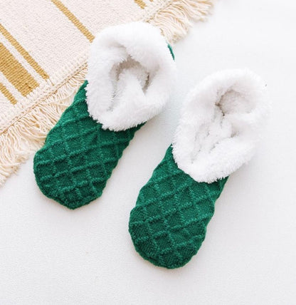 Winter Home Slippers Women Floor Shoes Indoor Socks Shoes Warm Woolen Ladies Plush Soft Comfortable Winter Slippers Pantoffels